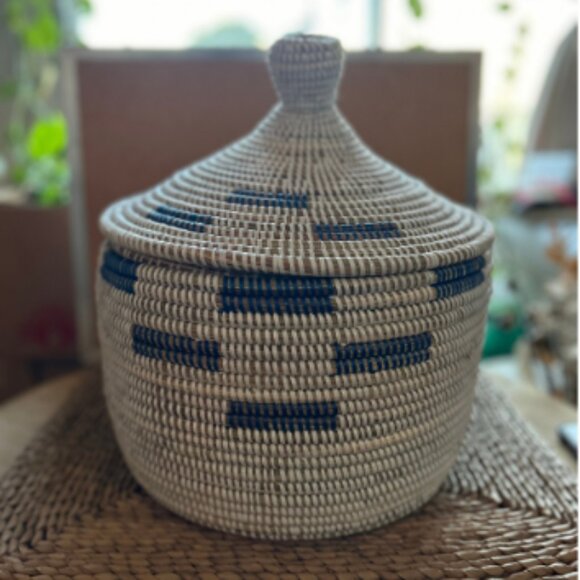 Grands Paniers avec Couvercle Layou : Élégance et Stockage - Picture 2 of 2